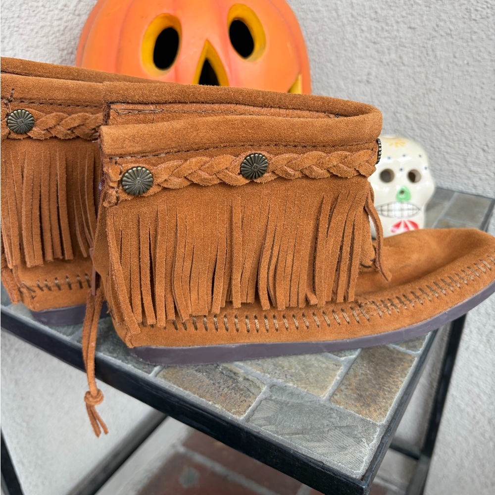 Minnetonka Brown Suede Fringe Bootie Moccasins - Picture 15 of 17